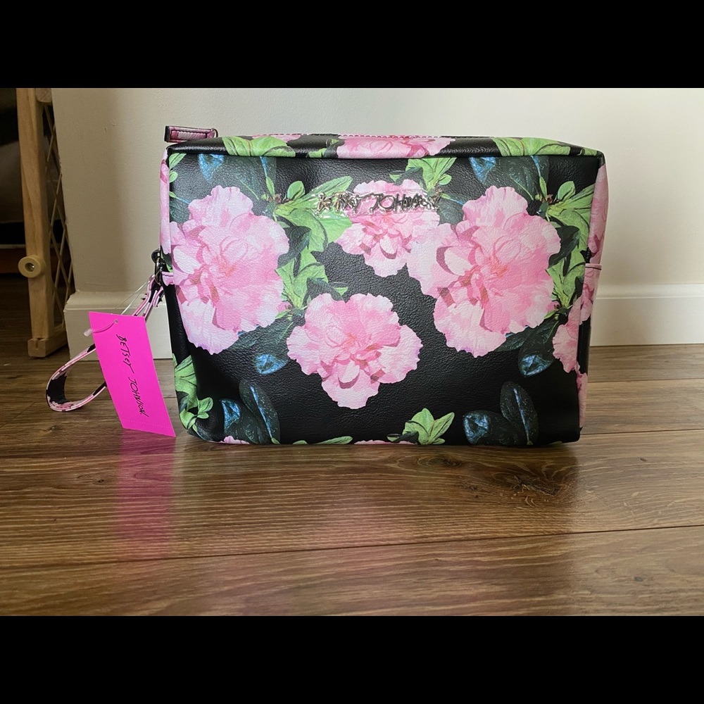 Betsey Johnson brand new travel luggage bag!
